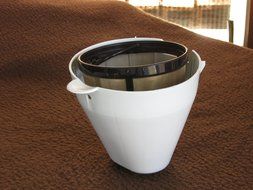 Universal Gold Tone Coffee Filter- The #1 Permanent Coffee Filter. (6-12 Cup) N3