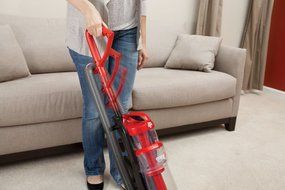 Dirt Devil Extreme Cyclonic Quick Vac Bagless Upright Vacuum, UD20010 - Corded N5