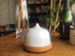 FIIL Ultrasonic Cool Mist Humidifier ,200ml Aromatherapy Essential Oil Diffuser with 7 Color LED Lights and Waterless... N4