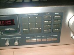 REALISTIC STA 2270 SYNTHESIZED AM/FM STEREO RECEIVER