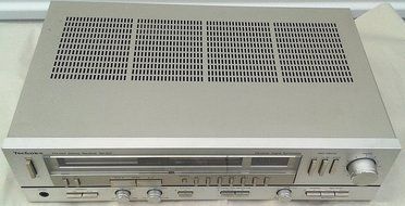 Vintage Technics SA-222 FM/AM Stereo Receiver With Built In Quartz Digital Synthesizer &amp; RARE Battery Back Up... N2