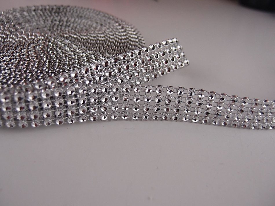 4 Row Acrylic bling (looks like Rhinestone) Diamond Cake Ribbon Banding 10 Yards