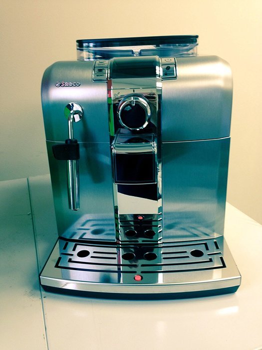 Saeco Philips Syntia Super-automatic Espresso Machine HD8837/47 Stainless Steel N2