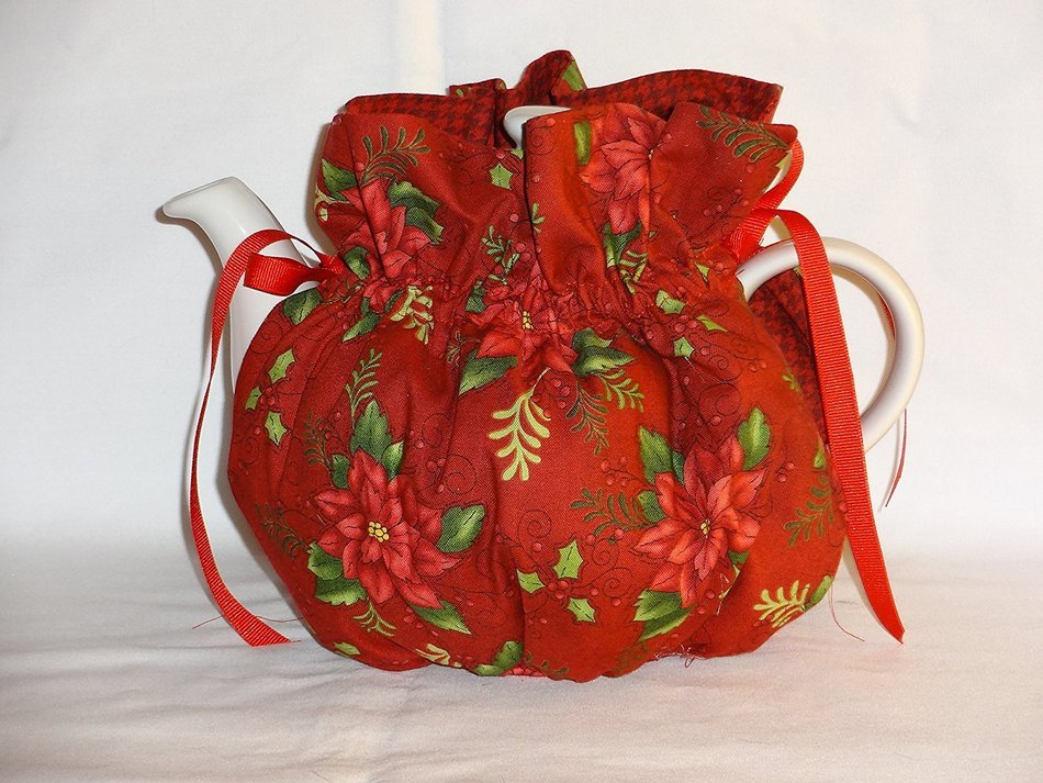 Pretty Christmas Floral 6 Cup Reversible Tea Pot Cozy