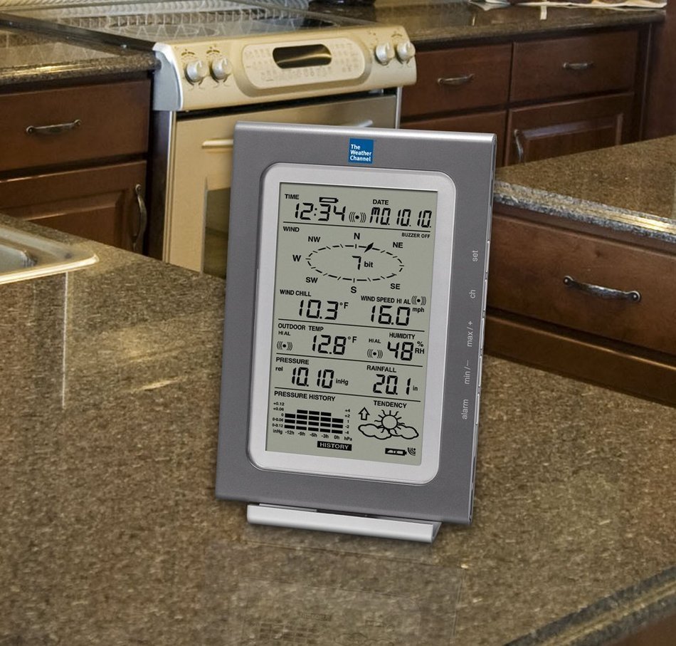 La Crosse Technology WS-1611U-IT Professional Weather Center N4