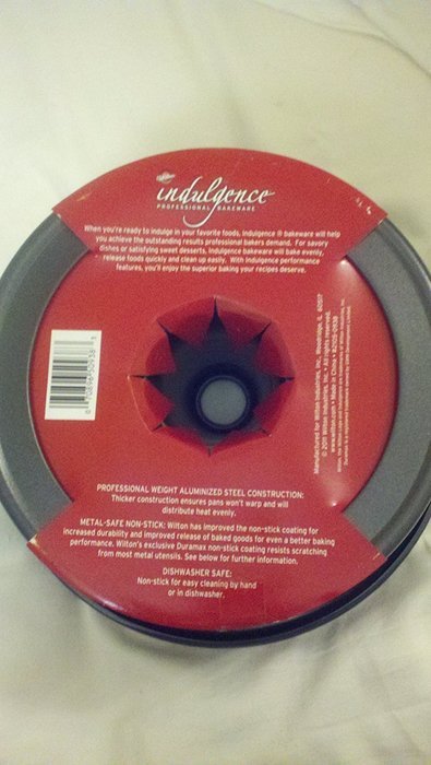 Wilton Indulgence Angel Food Cake Pan 9 1/2 X 3 3/4"