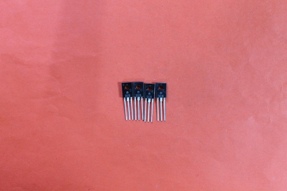 Transistors silicon KT961V analogue BD135 USSR 30 pcs