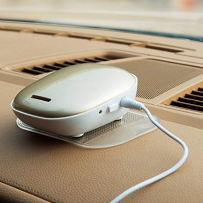 Car air purifier odor car in addition to smoke formaldehyde sterilization anion haze USB T03-1A \ 970 N3