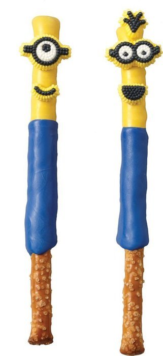 Wilton 710-4600 24 Count Despicable Me Minions Icing Decorations, Multicolor