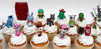SHERIFF CALLIE'S WILD WEST 17 Piece Birthday Cupcake Topper Set Featuring Sheriff Callie and Townsfolk - Wild...