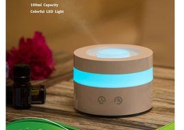 USB Humidifier Diffuser Mini, Enegg Portable 120ml Travel-size Aroma Essential Oil Diffuser Air Purifier Humidifier... N6