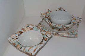 Microwave Bowl Cozies // Set of 3 // 1 Small Bowl Cozy // 1 Medium Bowl Cozy // 1 Dinner Plate Cozy // Retro Kitchen N2