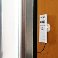 La Crosse Alerts Mobile 926-25001-GP Wireless Monitor Add-On Sensor Only with Dry Probe for existing La Crosse... N3