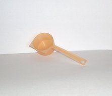 Tupperware Gadget - Coffee Scoop with Level - Produced in various colors by Tupperware