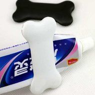 2-piece Bone Shape Toothpaste Dispenser Squeezer Bathroom-Black+white N5