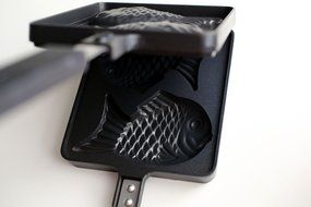 TAIYAKI Japanese fish-shaped cake maker