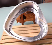 Lautechco&reg; 8 Inch Anodized Aluminum Live Bottom Heart-shaped Fondant Decorating Cake Mold Chiffon Cake Pans DIY...