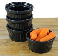 ITI Ceramic Stackable Baking Ramekins / Condiment Sauce Cups with Pan Scraper, Medium / Large, 4-Pack (6 Ounce... N7