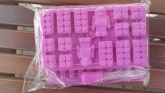 FUN PACK fdiym Gummy Bears, Brick &amp; Robot Molds, Dropper for Candy or Ice Cubes