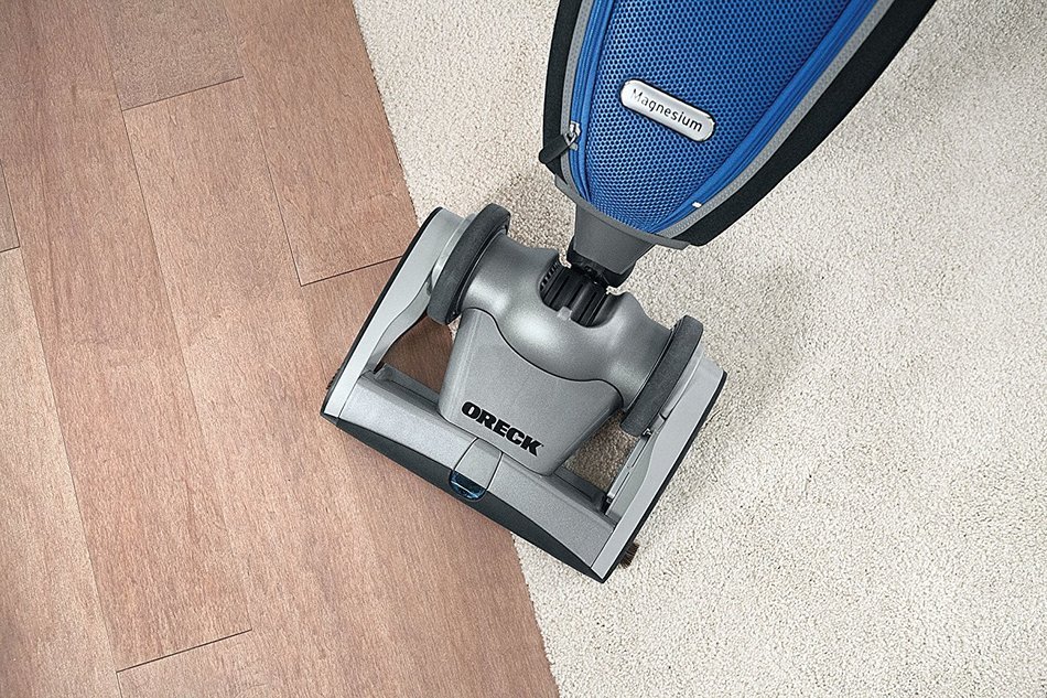 Oreck Magnesium RS Swivel-Steering Bagged Upright Vacuum, LW1500RS - Corded N14