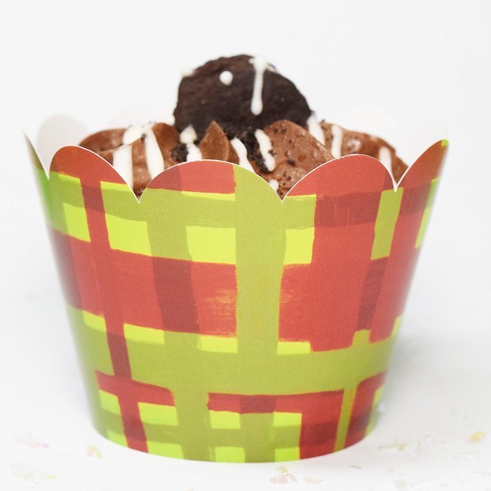 Green and Red Plaid Christmas Cupcake Wrappers Decorations for Holiday Food Gifts 36 Pieces by Confetti Couture...