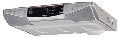 GE 75325 GE Slim Spacemaker CD player with Digital Clock and AM / FM Radio, Under-Counter Mounting System