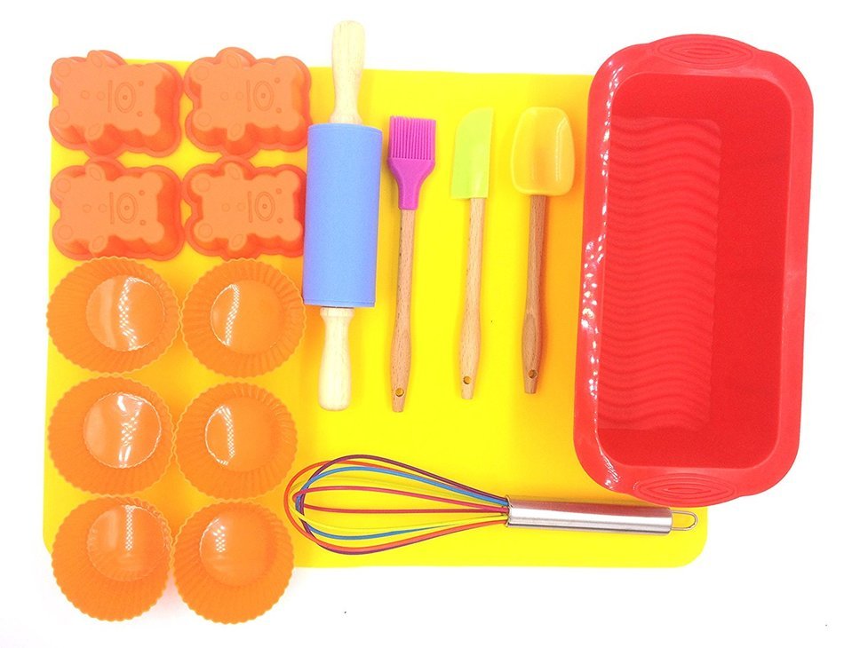 MorningRising 17 pieces Introduction to Silicone Baking Set for Kids