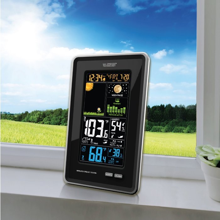 La Crosse Technology 308-1425B-INT  Wireless Color Forecast Station, Black N2