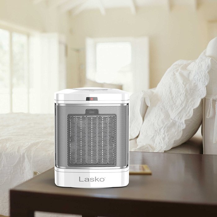 Lasko Ceramic Bathroom Heater in White,Heats Up To 225 sq. ft. in White N3