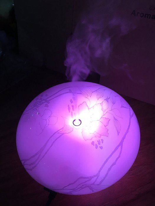 LUOYIMAN Electric Aroma Diffuser Humidifier Whisper-quiet Operation well design Enjoy Aromatherapy Experience... N9