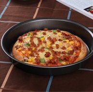 Mandydov Kitchen Baking Utensils Kit Pizza Tray Pizza Pan 9-Inch + Pizza Cutter + Silicone Oil Brush