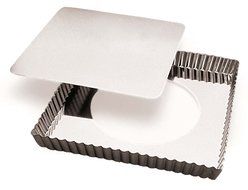 Paderno World Cuisine &quot;Deep Fluted Tin Tart Mold&quot; with Removable Bottom, 12.5-Inch