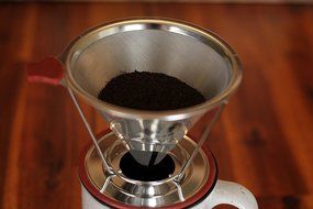 Villar Gourmet Stainless Steel Pour Over Coffee Filter Dripper &amp; Bonus Coffee Scoop w/ Built-In Bag Clip &ndash; FDA... N2