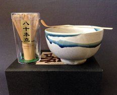 Japanese Tea Ceremony Matcha Bowl w/ Scoop &amp; Whisk Gift Set Aokaze Design