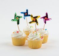 Party Partners Design Pinwheel Short Decorative Food Picks, Multicolored, 24 Count