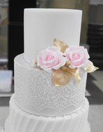 Victorian Lace Cake Stencil Border by Designer Stencils