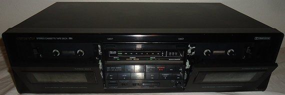 Onkyo TA-RW303 Dual Cassette Stereo Tape Deck With Auto Reverse and AV Cables Music Audio Sound - VERY RARE