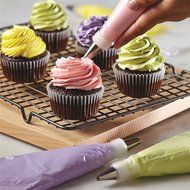 Thiroom 200pcs Disposable Cake Cupcake Decorating Piping Icing Bags 14 inch N2
