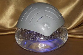 Royal Line Pro (R) Deluxe Illuminated Water Based Air Purifier Humidifier Revitalizer Cleaner Fragrance Dispenser... N7