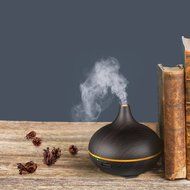 Victsing 150ml Mini Ultrasonic Aroma Essential Oil Diffuser, Wood Grain Cool Mist Humidifier for Office Home Study... N11
