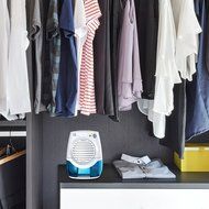 1byone 400ML Powerful Thermo-electric Dehumidifier, White N4