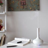 Ultrasonic Aroma Essential Oil Diffuser Humidifier for Home Yoga Office Spa Bedroom Baby Room (White) N9