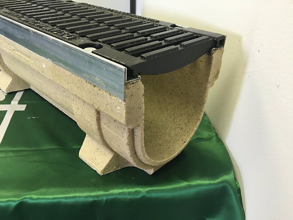 Standartpark Polymer Concrete Channel 6 Inch internal width and depth 39.4" Length Cast Iron Grate N5