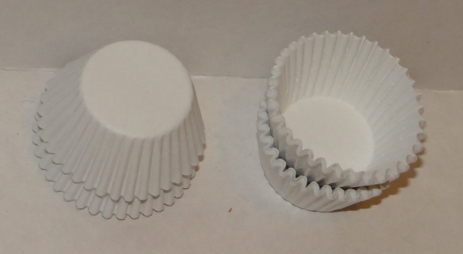 #4 White Paper Candy Cup Cups 1000 Pack Candy Making Supplies