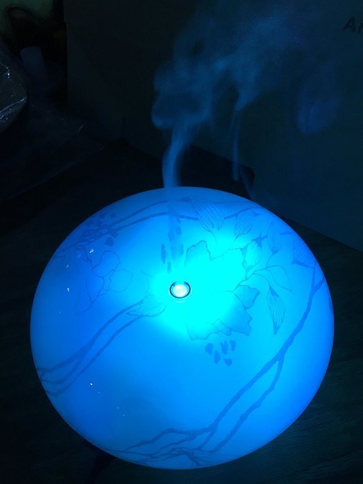 LUOYIMAN Electric Aroma Diffuser Humidifier Whisper-quiet Operation well design Enjoy Aromatherapy Experience... N16