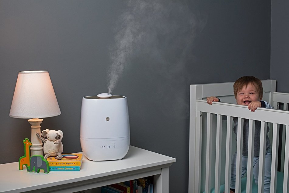 Motorola Smart Nursery Humidifier + &ndash; Connected Humidifier with Air and Water Purification N3