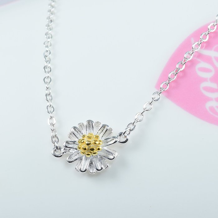 Morenitor[TM] Jewelry Earrings Stud 18k Gold-plated 100% 925 Sterling Silver Daisy Flower Stud Earring. N13