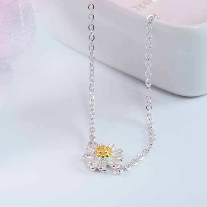 Morenitor[TM] Jewelry Earrings Stud 18k Gold-plated 100% 925 Sterling Silver Daisy Flower Stud Earring. N15