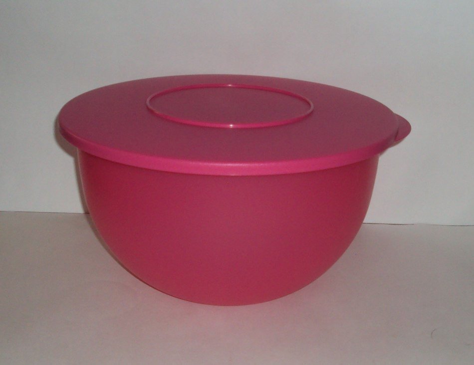 Tupperware Impression 10 Cup Nesting Mixing Bowl Fuchsia Pink