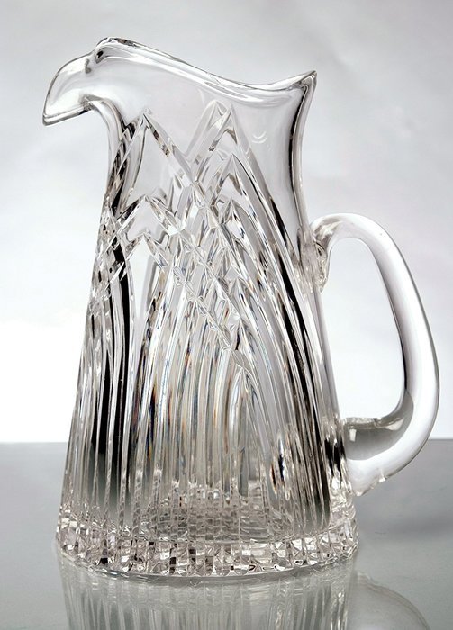GAC Mouth Blown Crystal Water Pitcher with Eagle&rsquo;s Head Spout, Clear Cut, Capacity of 32oz